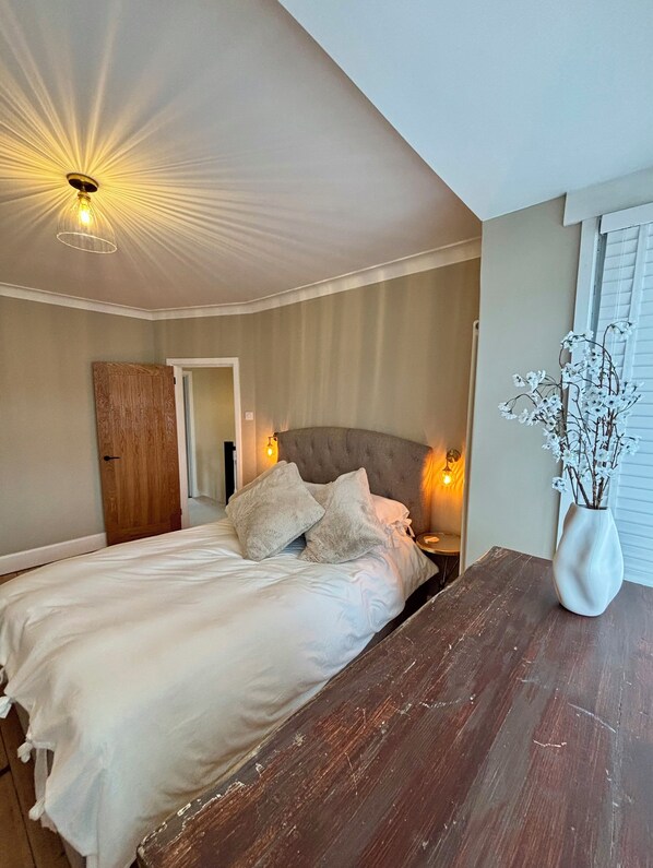 Unclassified image, 1 of 16, button - Stylish Southsea Home (Portsmouth)