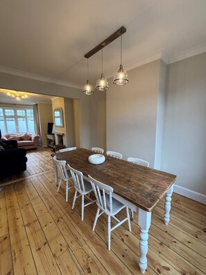 Unclassified image, 2 of 16, button - Stylish Southsea Home (Portsmouth)