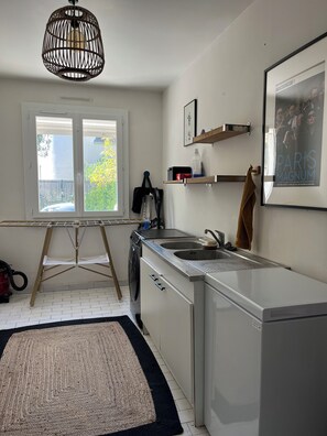 Nicht klassifiziertes Bild, 2 von 15, Schaltfläche