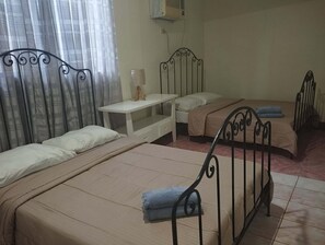 ซิกเนเจอร์บังกะโล, ระเบียง, วิวสวน | ผ้าปูที่นอน