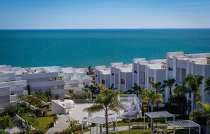 Property grounds - Modern 2 Bedroom Apartment with Panoramic Sea Views (Manilva)