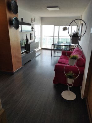 Living area - Duplex with sea views (Pineda de Mar)