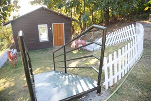 Unclassified image, 4 of 12, button