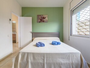 2 bedrooms, desk, Internet - Sol Naciente by Interhome (Cambrils)