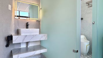 Standardzimmer (Window) | Badezimmer