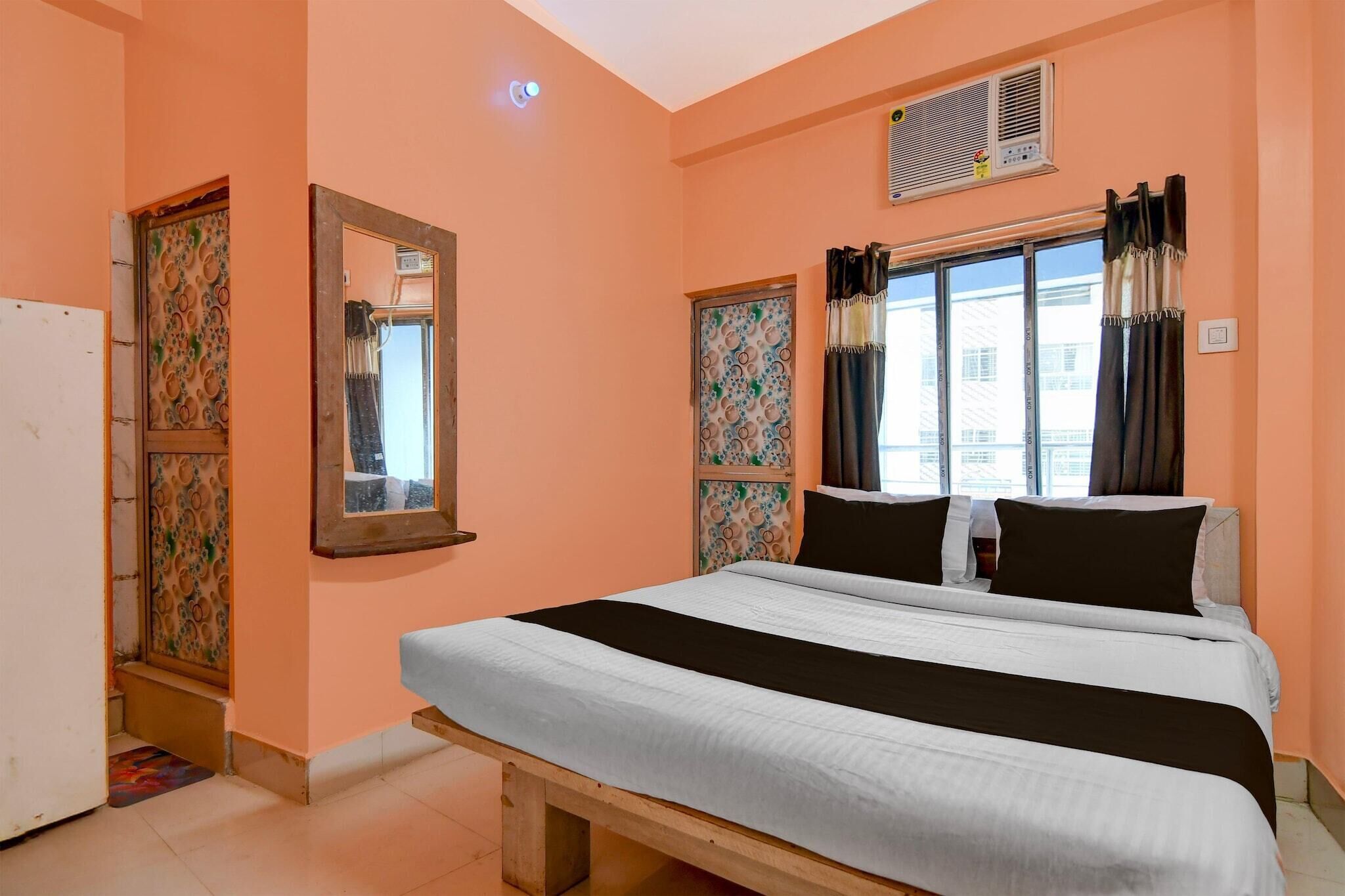 1 Schlafzimmer, Schreibtisch, Bettwäsche