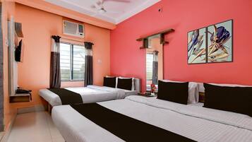 1 bedroom, desk, bed sheets