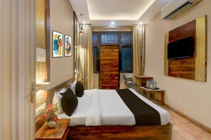 1 dormitorio, escritorio, ropa de cama