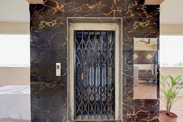 Unclassified image, 1 of 26, button - Hotel O Kandrika Highway Road Vijayawada (Vijayawada)