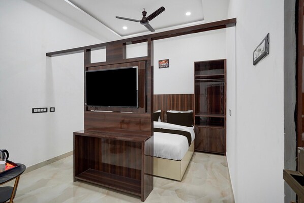 Unclassified image, 1 of 25, button - Collection O Banaras Railway Junction (Varanasi)