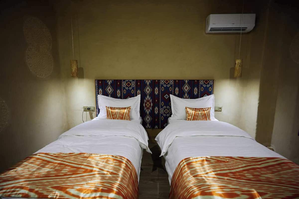 Standard Double or Twin Room | Desk, laptop workspace, free WiFi