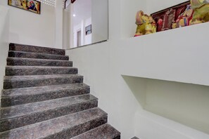 Unclassified image, 4 of 27, button - Hotel O Khammam Railway Junction (Khammam)