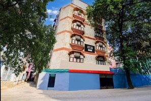 Unclassified image, 4 of 29, button - Super Hotel O Alipore Near Chetla (Kolkata)