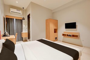 Unclassified image, 5 of 32, button - Townhouse OAK Saspade Road Satara (Satara)