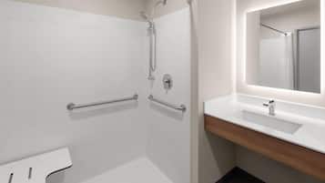 Kamer, 1 kingsize bed, toegankelijk voor rolstoelgebruikers, niet-roken (Roll-In Shower) | Rolstoeltoegankelijke badkamer