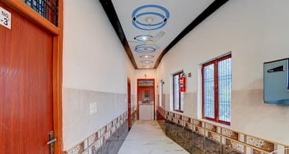 Hotel O Raj Ghat Ayodhya