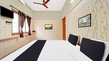 1 chambre, bureau, draps fournis