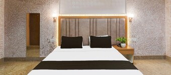 Super Collection O Awas Vikas Near Bus Stand