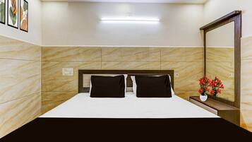 1 dormitorio, escritorio, ropa de cama