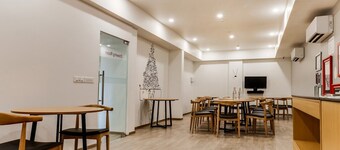 Collection O Near Kohat Enclave Metro Station