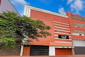 Unclassified image, 2 of 26, button - Hotel O Sector 121 Gaur City Mall Noida (Noida)