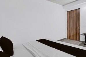 Unclassified image, 3 of 26, button - Hotel O Sector 121 Gaur City Mall Noida (Noida)