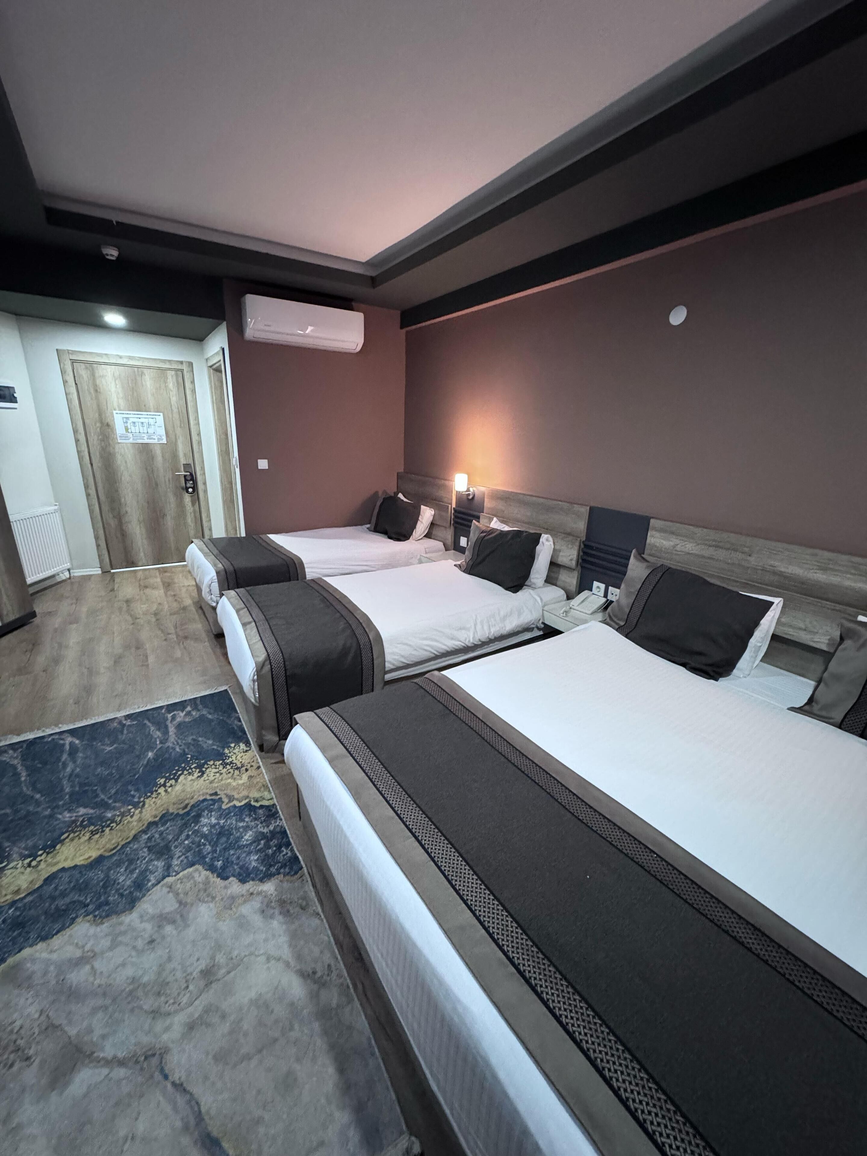 Deluxe Quadruple Room