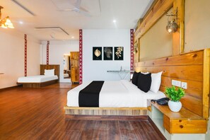 Unclassified image, 5 of 34, button - Palette Bhatta Falls (Mussoorie)