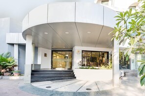 Unclassified image, 5 of 38, button - Ultimate Family Escape in Country Club Surat (Surat)