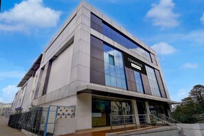 Unclassified image, 3 of 28, button - Townhouse Kodaikanal Hill Station (Kodaikanal)