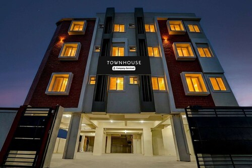 Townhouse Svb Tech Park Kalapatti