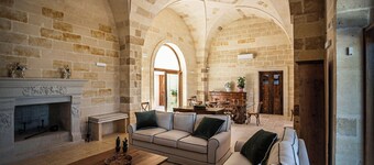 Villa a San Pietro Vernotico con 6 camere da letto e 14 posti letto