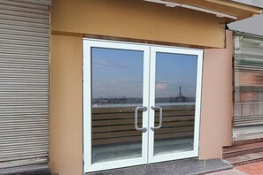 Nicht klassifiziertes Bild, 2 von 28, Schaltfläche