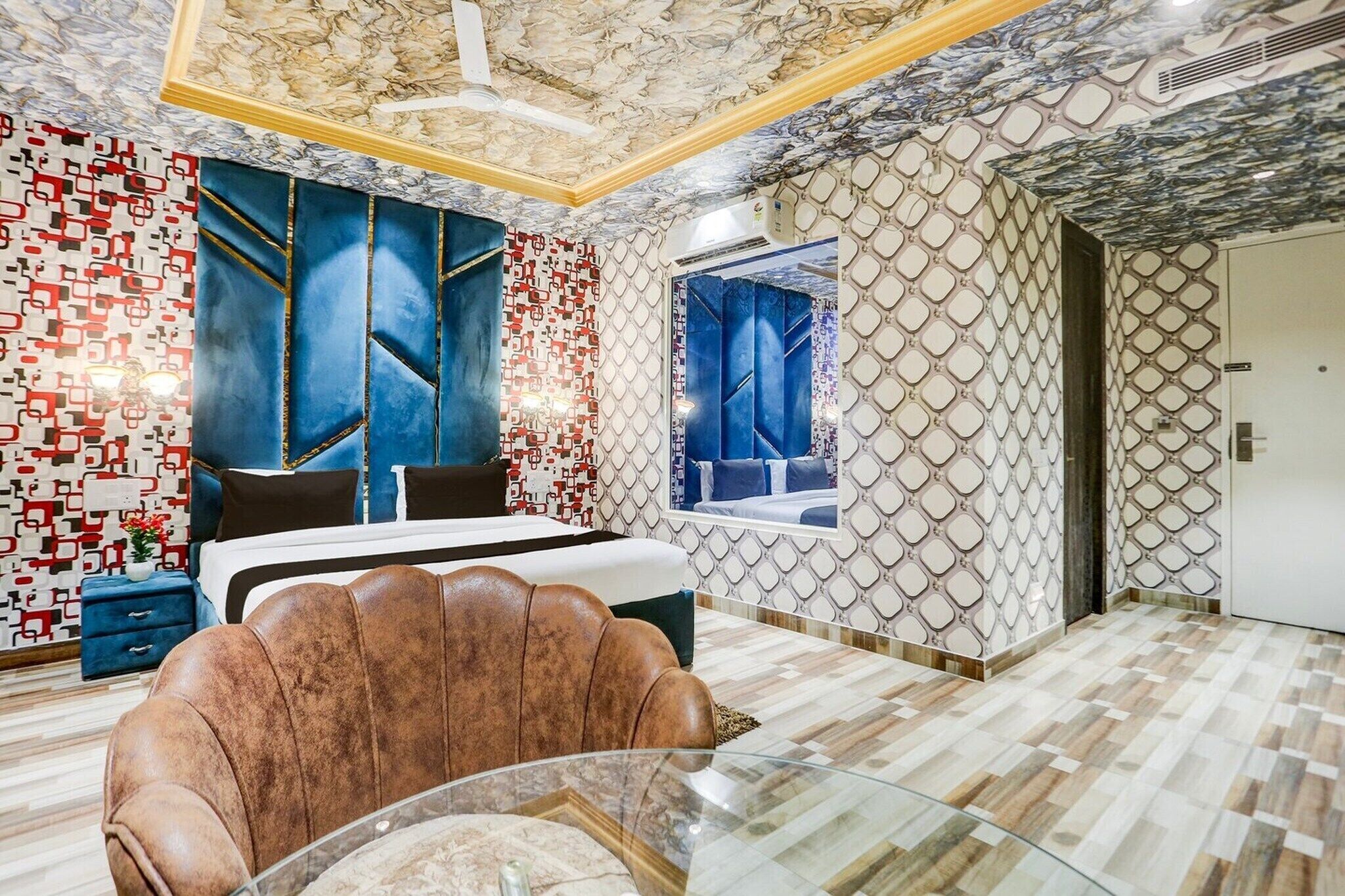 1 chambre, bureau, draps fournis