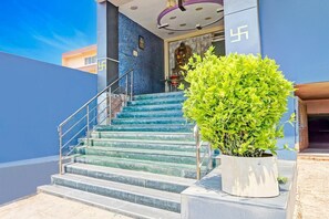 Luokittelematon kuva, 5 kautta 29, painike