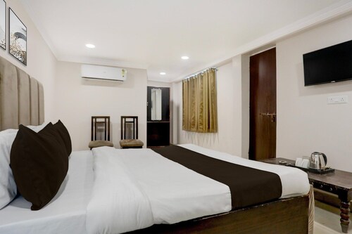 Collection O Civil Lines Prayagraj