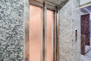 Imagen sin descripción, 5 de 20, botón