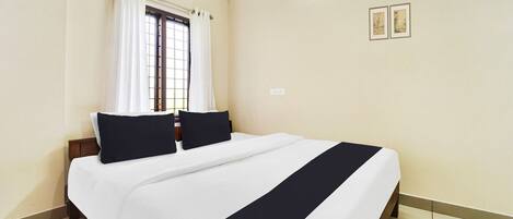 1 bedroom, desk, bed sheets