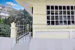 Unclassified image, 4 of 31, button - Super Hotel O Ghoom Aps Homestay (Darjeeling)