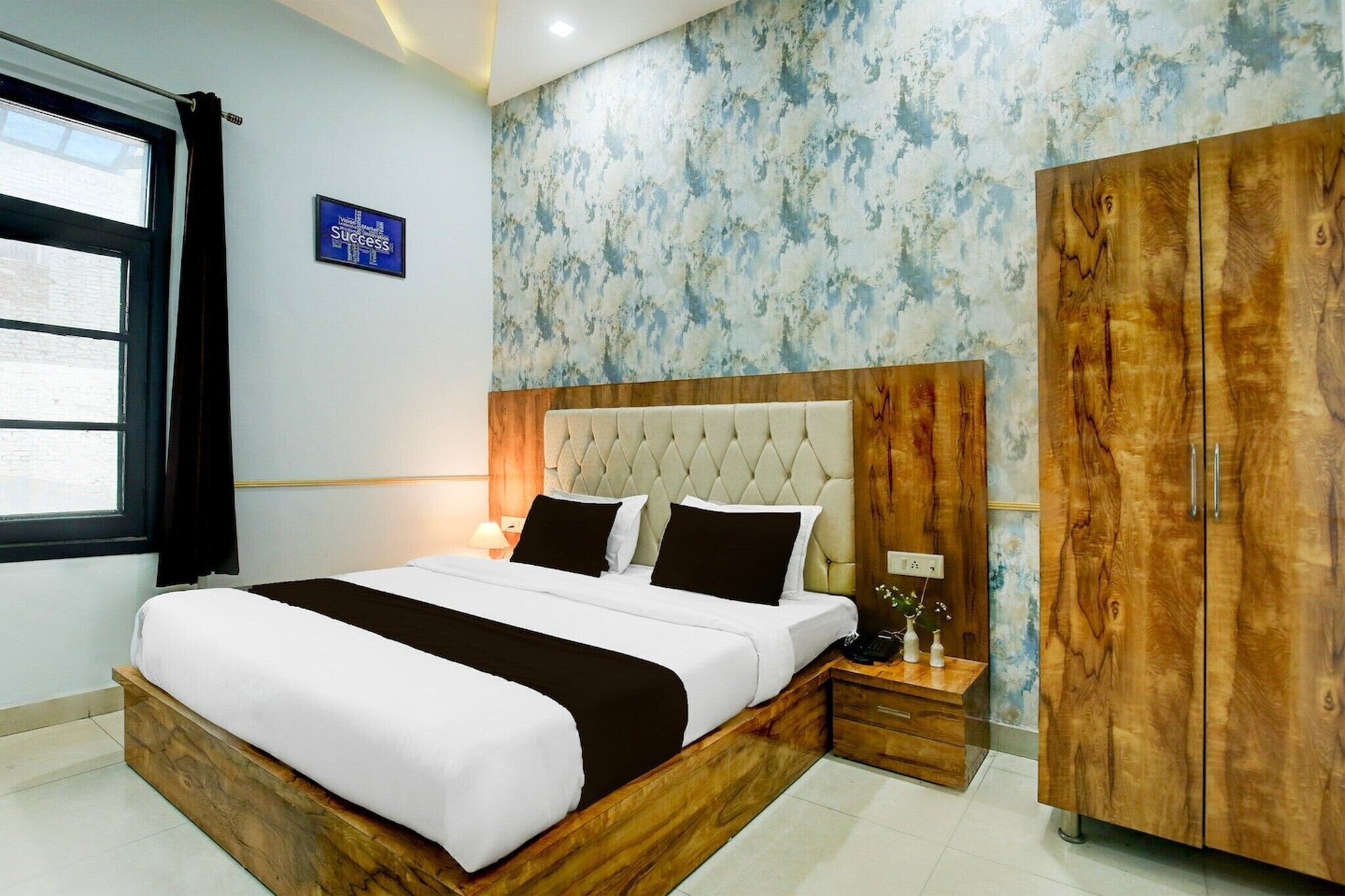 1 多间卧室、办公桌、免费 WiFi、床单