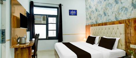 1 camera, una scrivania, Wi-Fi gratuito, lenzuola