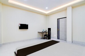 Unclassified image, 2 of 28, button - Super Collection O Joka Industrial Plaza (Kolkata)