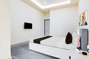 Unclassified image, 3 of 28, button - Super Collection O Joka Industrial Plaza (Kolkata)