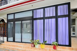 Unclassified image, 4 of 26, button - Hotel O Ujjawal Bhawan (Dehradun)