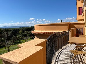 Outdoor dining - Seasonal rental saint Raphael Valescure 80m² 4 beds (Saint-Raphaël)