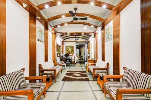 Collection O Sharath City Mall