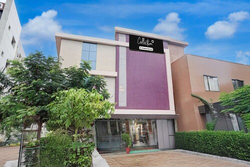 Collection O Shantivan Bus Terminal