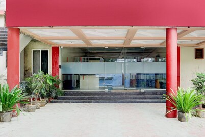 Hotel O Kurnool Bus Stand RR Residency