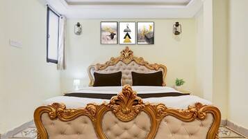 1 bedroom, desk, free WiFi, bed sheets