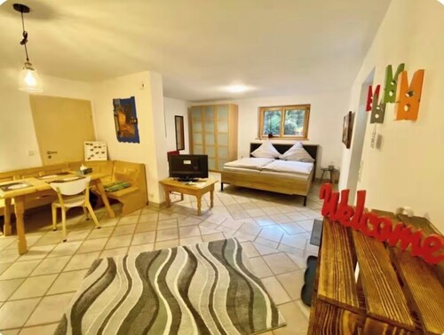 Apartment, quiet location, close to the Alps & lake